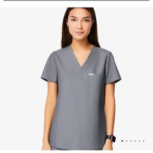 Figs one pocket scrub in graphite